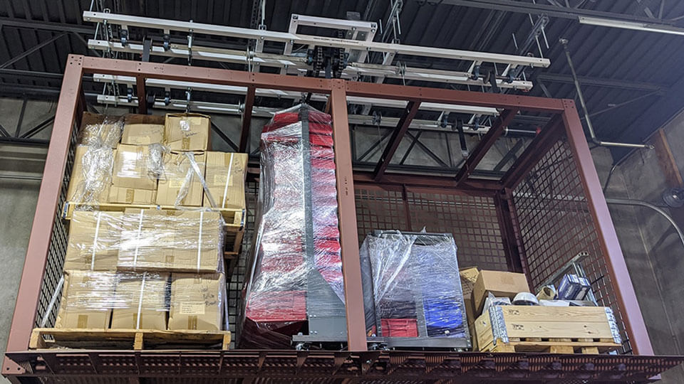 Overhead specialty storage lifts rs