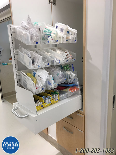 locking meds nurse server hospital cabinet