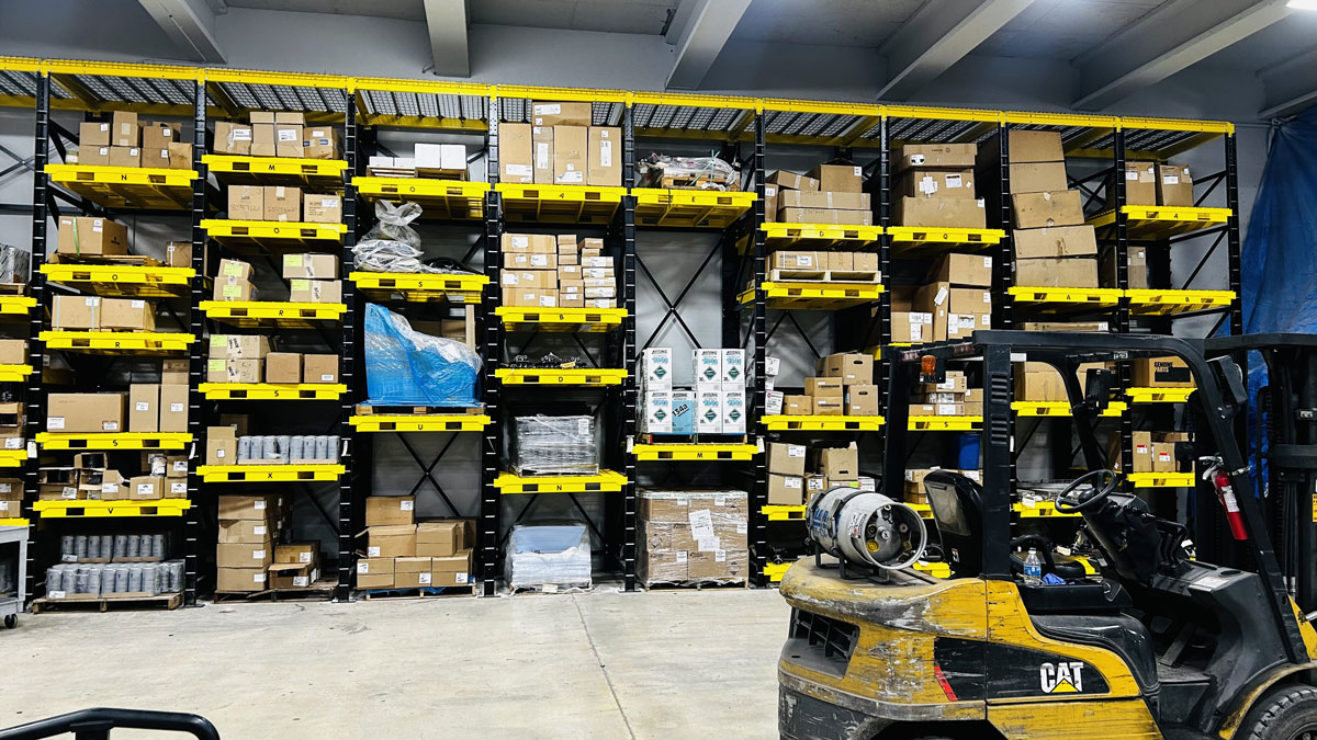 adjustable rack system for military supply storage